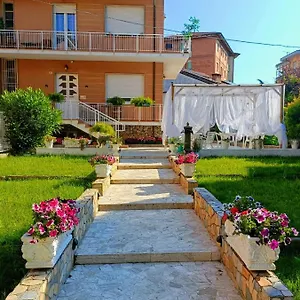 domus-cesena.emilia-romagnahotels.net/